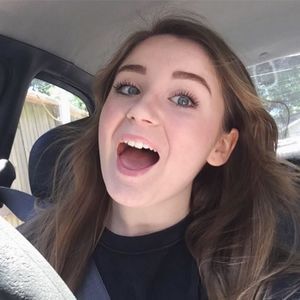 Meet your Posher, Clara